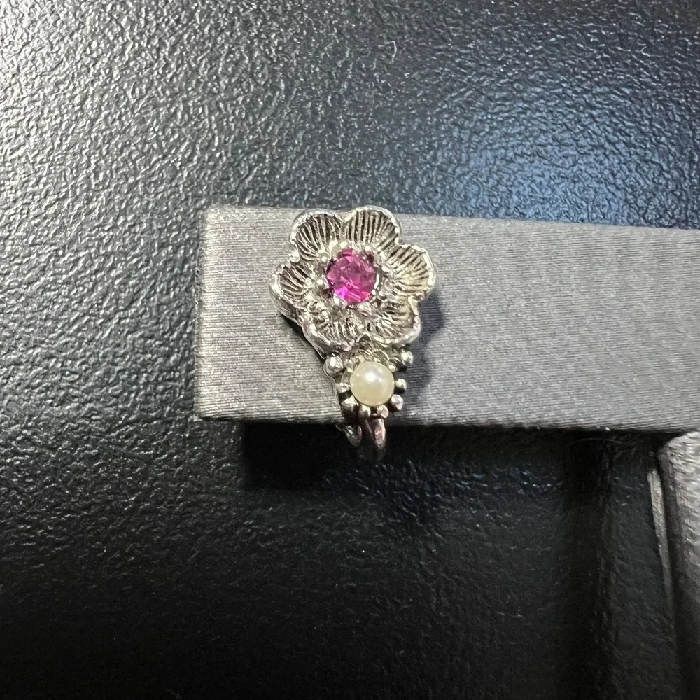 Vintage Avon Clip On Earrings Silver Tone Flower Purple Stones Faux Pearl Accent